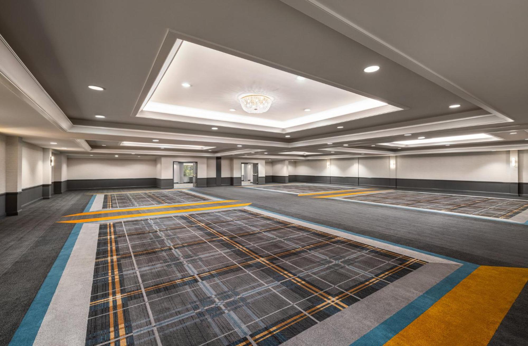 Crowne Plaza Louisville Airport Expo Ctr By Ihg Exterior foto